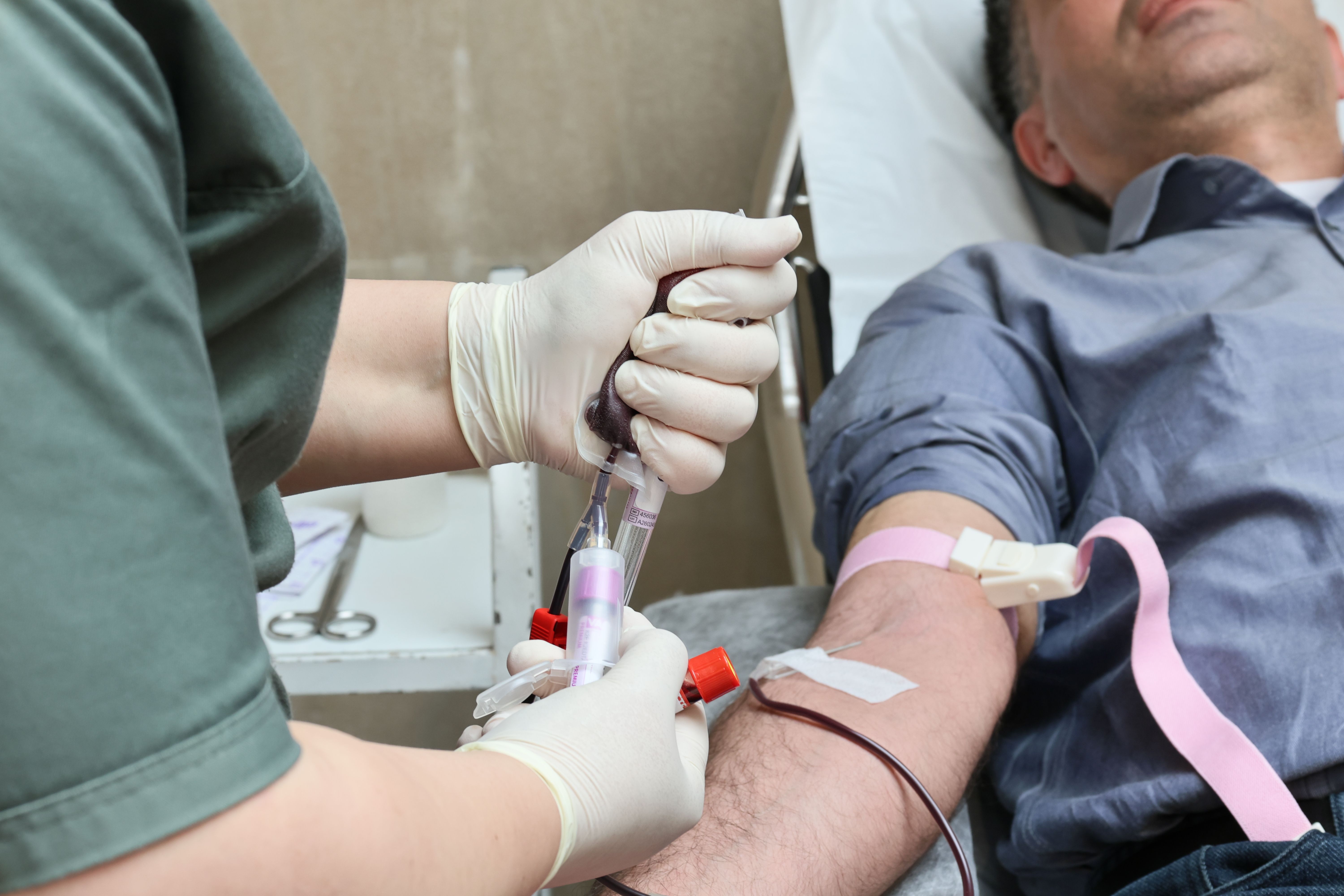 Professional Blood Collection & Timely Reporting